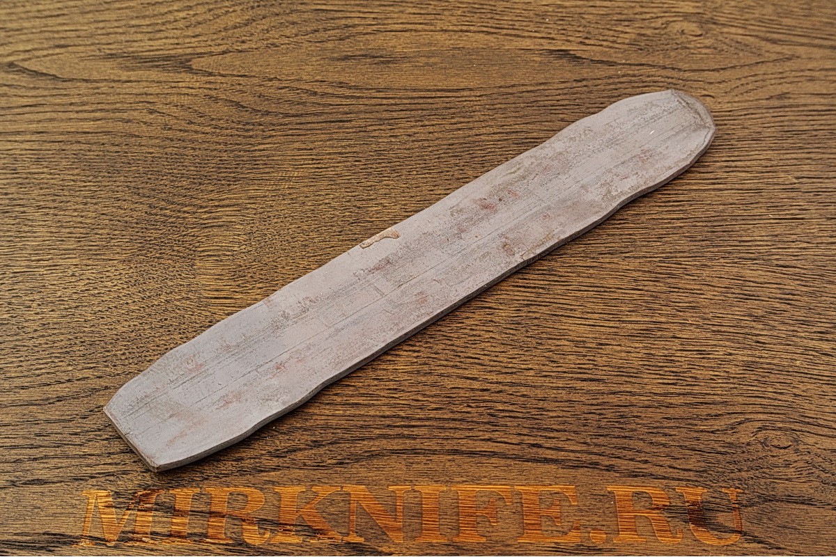Кованая заготовка для ножа из 95Х18, размеры 250-255х40х4мм.